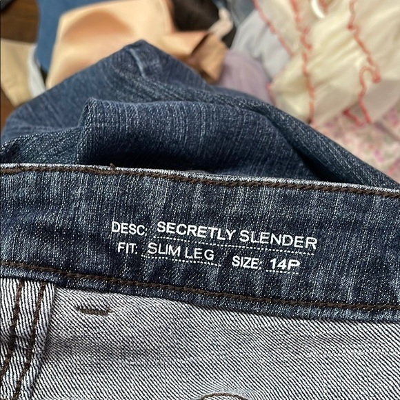 Liz Claiborne Classic Blue Denim Jeans - Picture 5 of 7